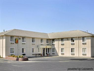 Hotel Super 8 By Wyndham Rock Port Mo Exterior foto